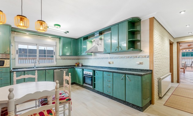 Herverkoop - Villa - Torrevieja