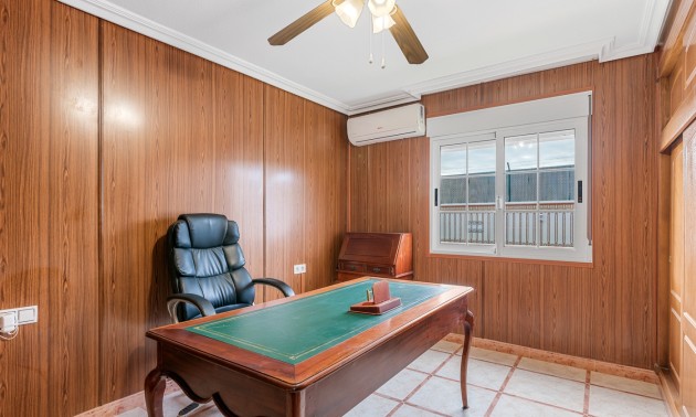 Herverkoop - Villa - Torrevieja