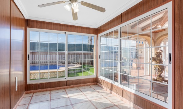 Herverkoop - Villa - Torrevieja