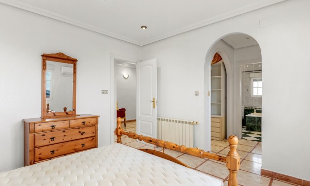 Herverkoop - Villa - Torrevieja