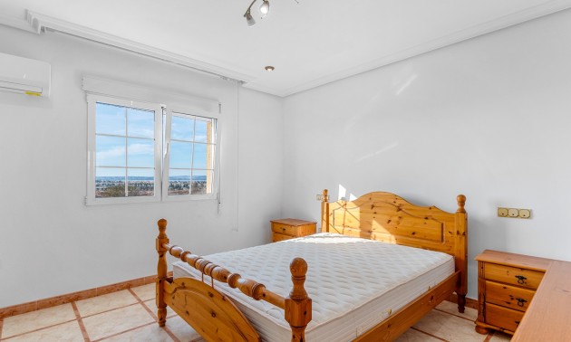 Herverkoop - Villa - Torrevieja