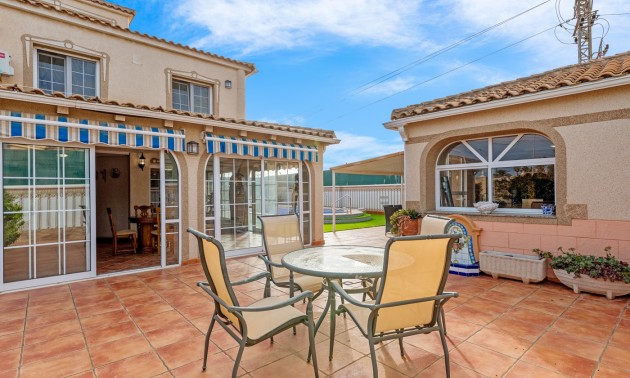 Herverkoop - Villa - Torrevieja