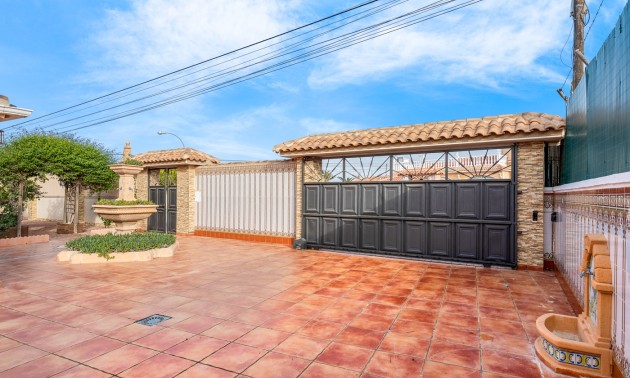 Herverkoop - Villa - Torrevieja
