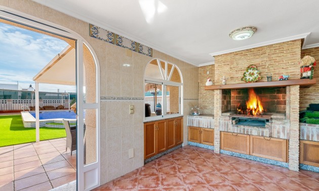 Herverkoop - Villa - Torrevieja