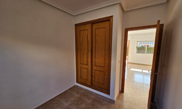 Resale - Villa - Algorfa - Montemar