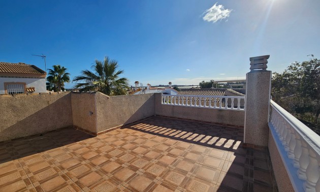 Resale - Villa - Algorfa - Montemar