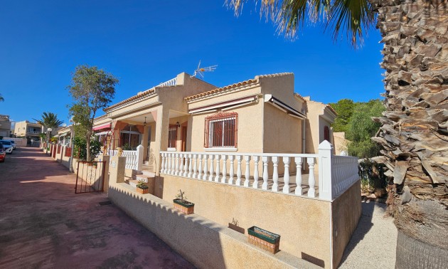 Resale - Villa - Algorfa - Montemar
