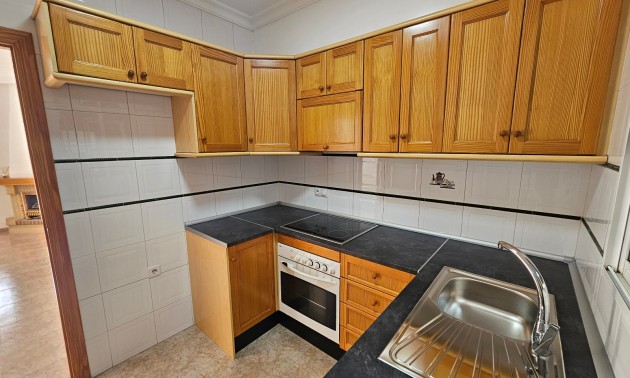 Resale - Villa - Algorfa - Montemar