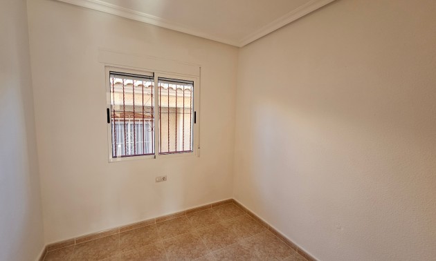 Resale - Villa - Algorfa - Montemar