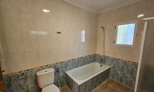 Resale - Villa - Algorfa - Montemar