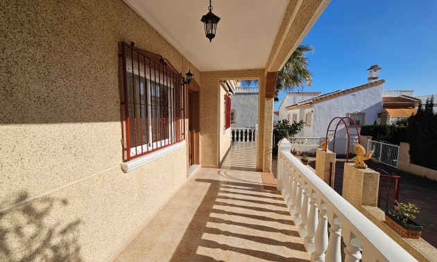 Resale - Villa - Algorfa - Montemar