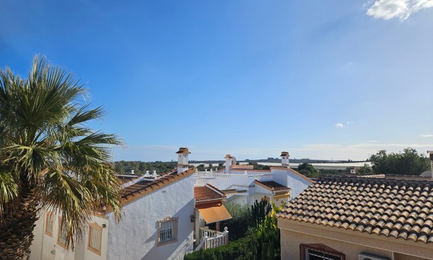 Resale - Villa - Algorfa - Montemar