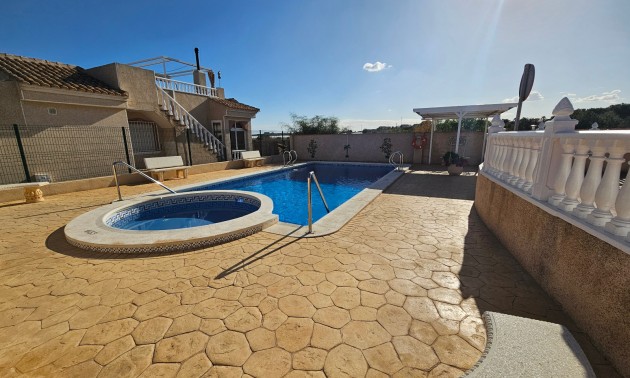 Resale - Villa - Algorfa - Montemar
