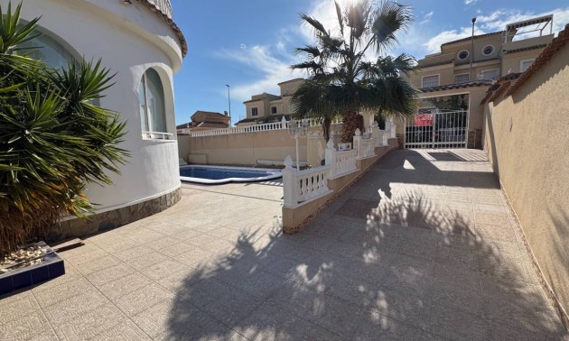 Herverkoop - Villa - Ciudad Quesada - Lo Pepin