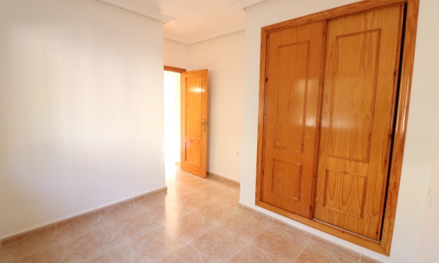 Resale - Villa - Algorfa - Montemar
