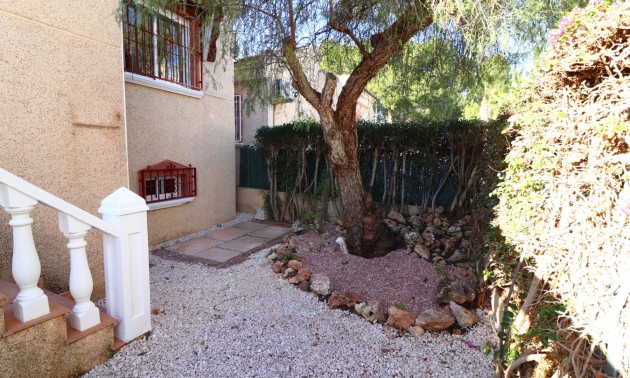 Resale - Villa - Algorfa - Montemar
