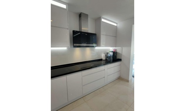Herverkoop - Villa - Orihuela Costa - La Zenia