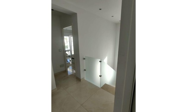 Herverkoop - Villa - Orihuela Costa - La Zenia