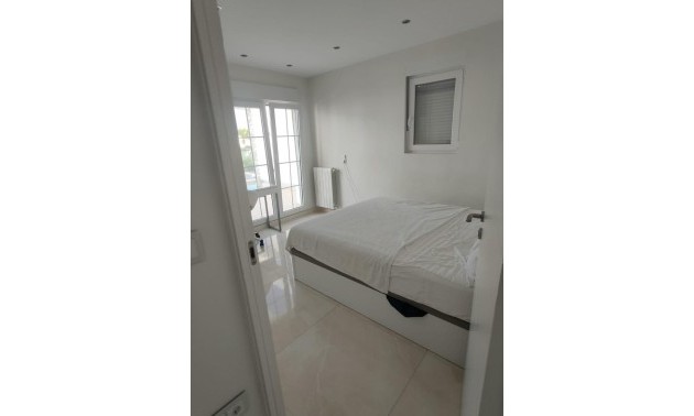 Herverkoop - Villa - Orihuela Costa - La Zenia