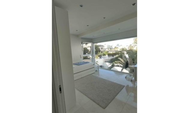 Herverkoop - Villa - Orihuela Costa - La Zenia