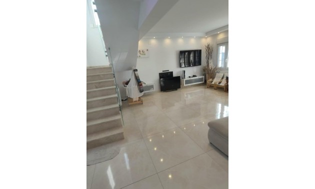 Herverkoop - Villa - Orihuela Costa - La Zenia