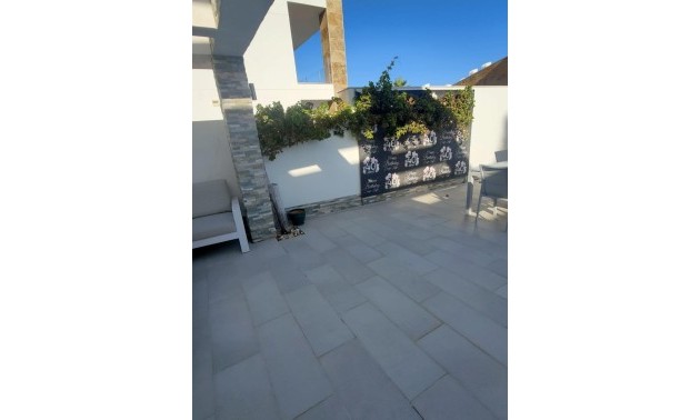 Herverkoop - Villa - Orihuela Costa - La Zenia