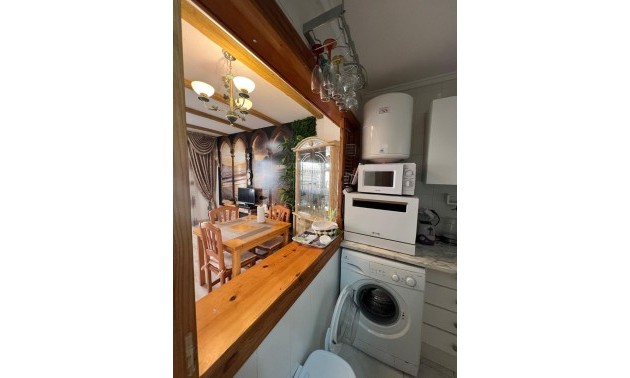 Herverkoop - Apartment - Torrevieja - Playa del Cura