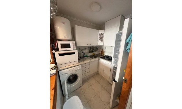 Herverkoop - Apartment - Torrevieja - Playa del Cura