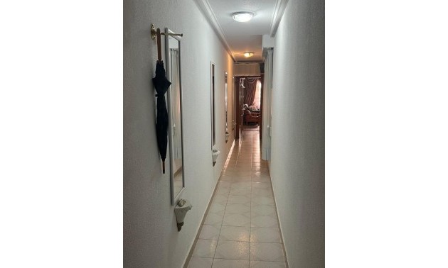 Herverkoop - Apartment - Torrevieja - Playa del Cura