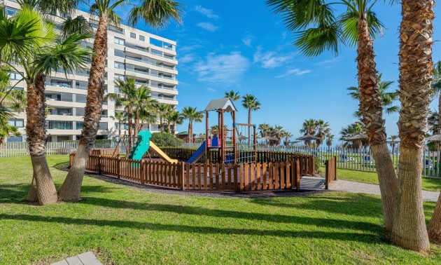 Herverkoop - Apartment - Orihuela Costa - Punta Prima