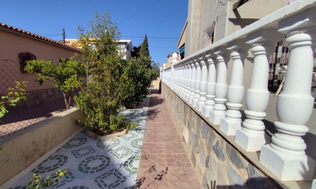 Herverkoop - Villa - Torrevieja - Center