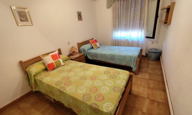 Herverkoop - Villa - Torrevieja - Center