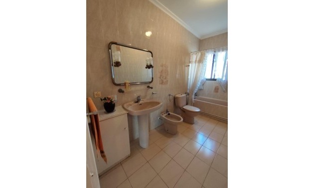 Herverkoop - Villa - Torrevieja - Center