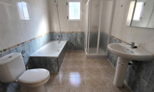 Resale - Villa - Algorfa - Montemar