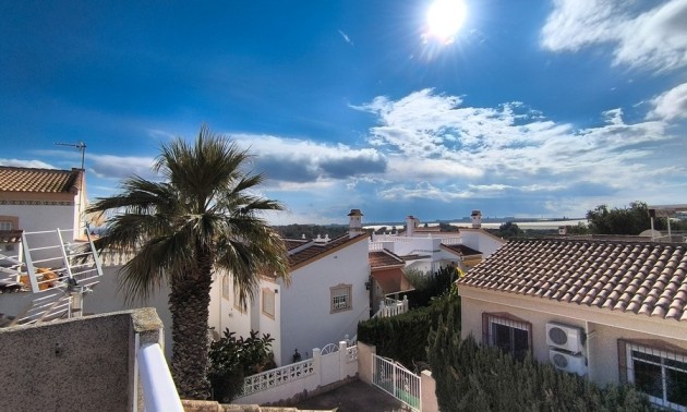 Resale - Villa - Algorfa - Montemar