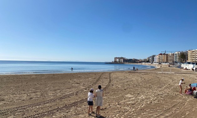 Herverkoop - Apartment - Torrevieja - Playa Los Locos