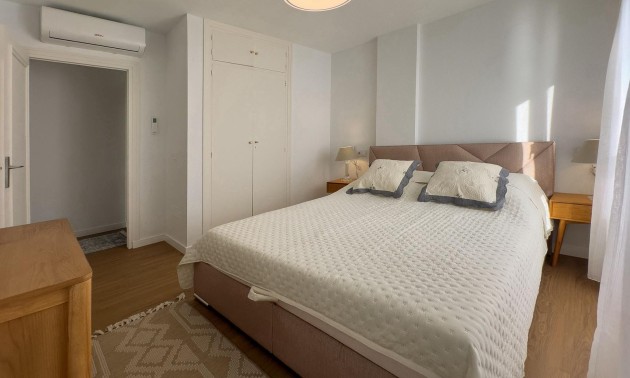 Herverkoop - Apartment - Torrevieja - Playa del Cura