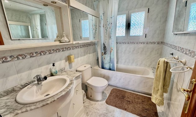 Resale - Villa - Benijofar