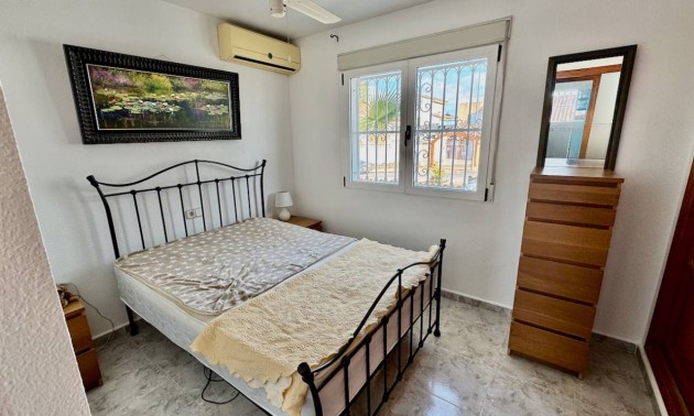Resale - Villa - Benijofar