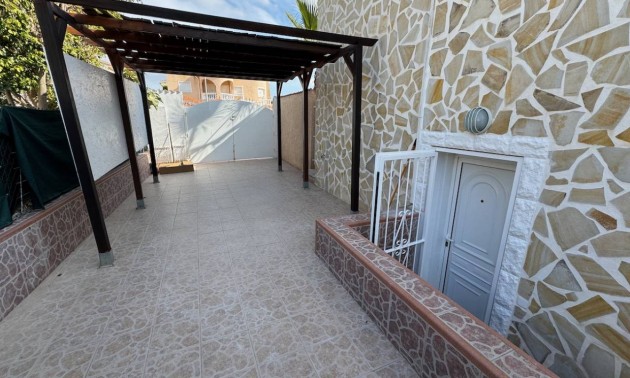 Resale - Villa - Benijofar