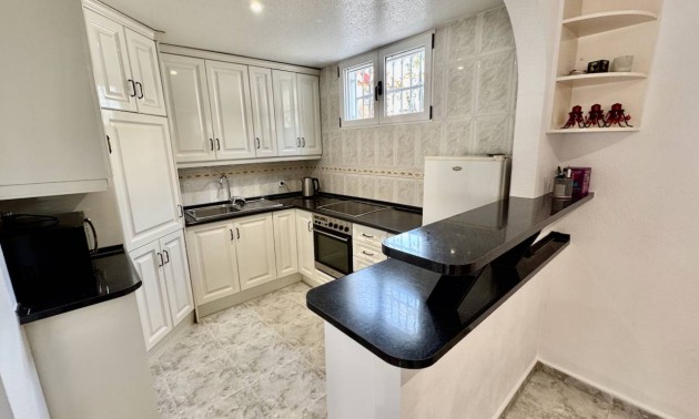 Resale - Villa - Benijofar