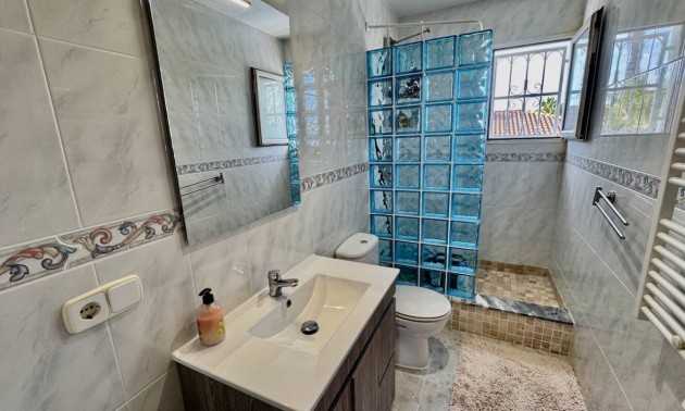 Resale - Villa - Benijofar