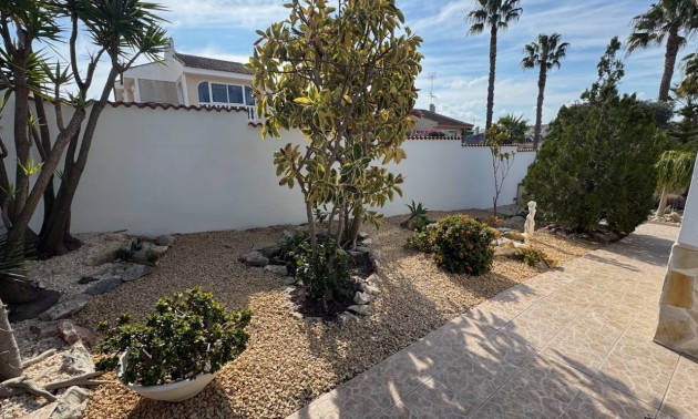 Resale - Villa - Benijofar