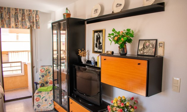 Herverkoop - Apartment - Guardamar del Segura - Urbanizaciones