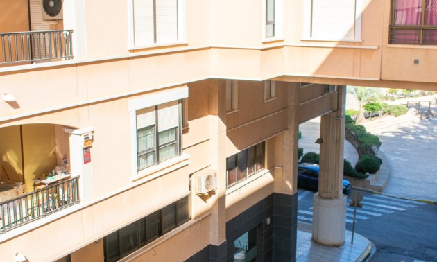 Herverkoop - Apartment - Guardamar del Segura - Urbanizaciones