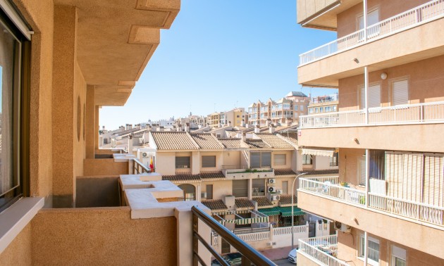 Herverkoop - Apartment - Guardamar del Segura - Urbanizaciones