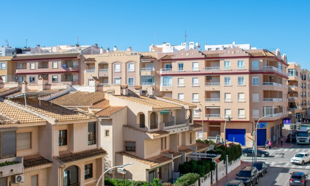 Herverkoop - Apartment - Guardamar del Segura - Urbanizaciones
