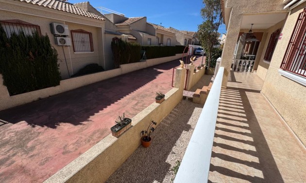 Resale - Villa - Algorfa - Montemar