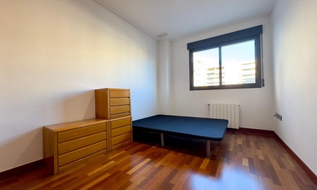 Herverkoop - Apartment - Elche - Porcelanosa