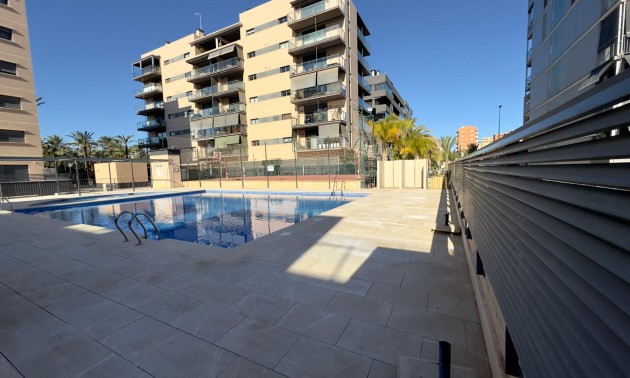 Herverkoop - Apartment - Elche - Porcelanosa